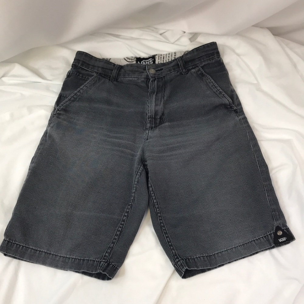 Vans Pin Striped Shorts Boys Size 16